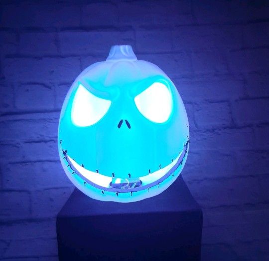 TNBC JACK SKELLINGTON LIGHT 