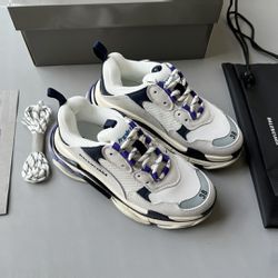 Balenciaga Triple S Sneakers 86 