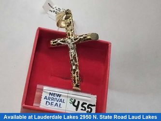 Religious Pendant - Yellow Gold 10k (.417) 4.3 grams