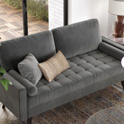 Living Spaces Gray Sofa in Excellent, Like New Condition!