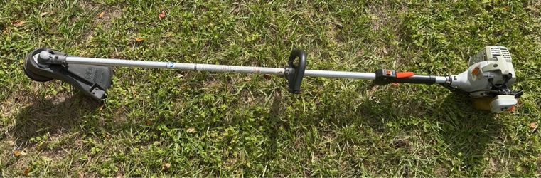 Gas powered echo Weedwhacker