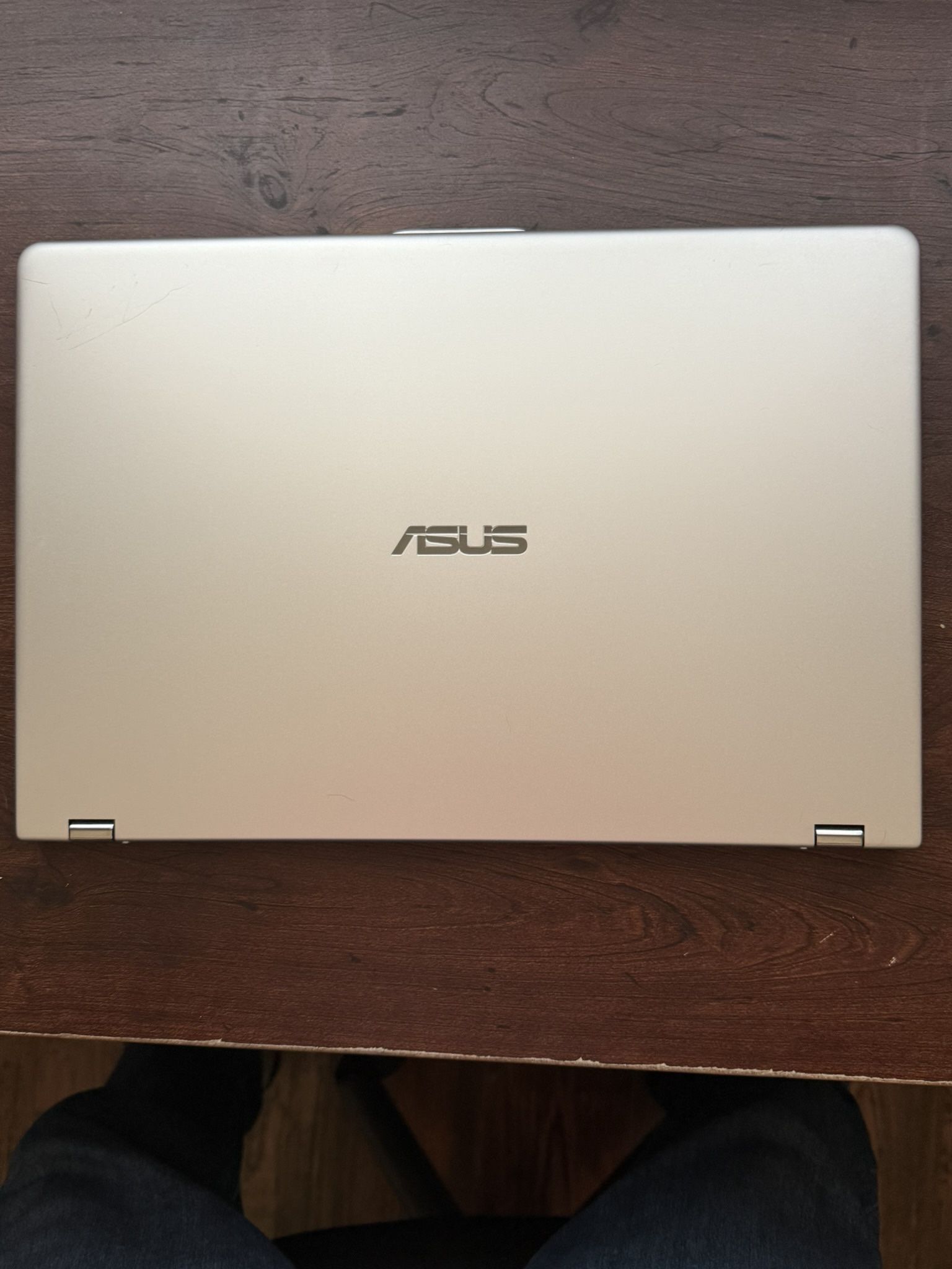 ASUS laptop Q505UA 15.6" mint condition