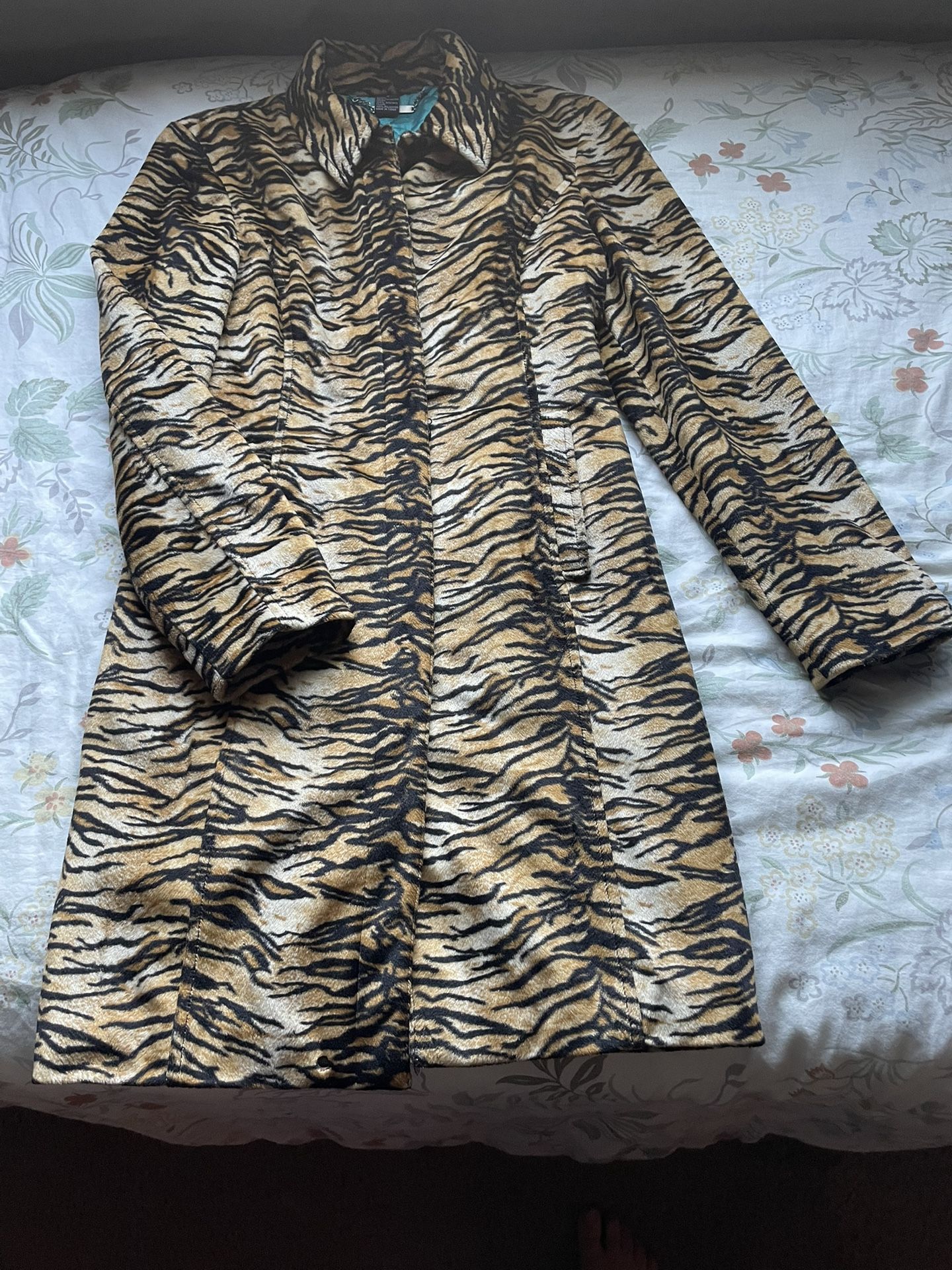 GUESS tiger coat