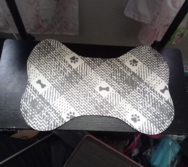 Spill-Proof Dog Mat