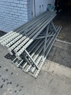 Uprights Teardrop 24”x96”