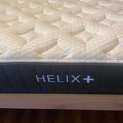 80% Off!!! Helix Plus King Mattress With Cooling Cover
