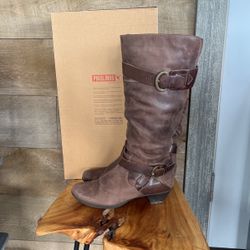 Boots from Spain (Pikolinos) size 10