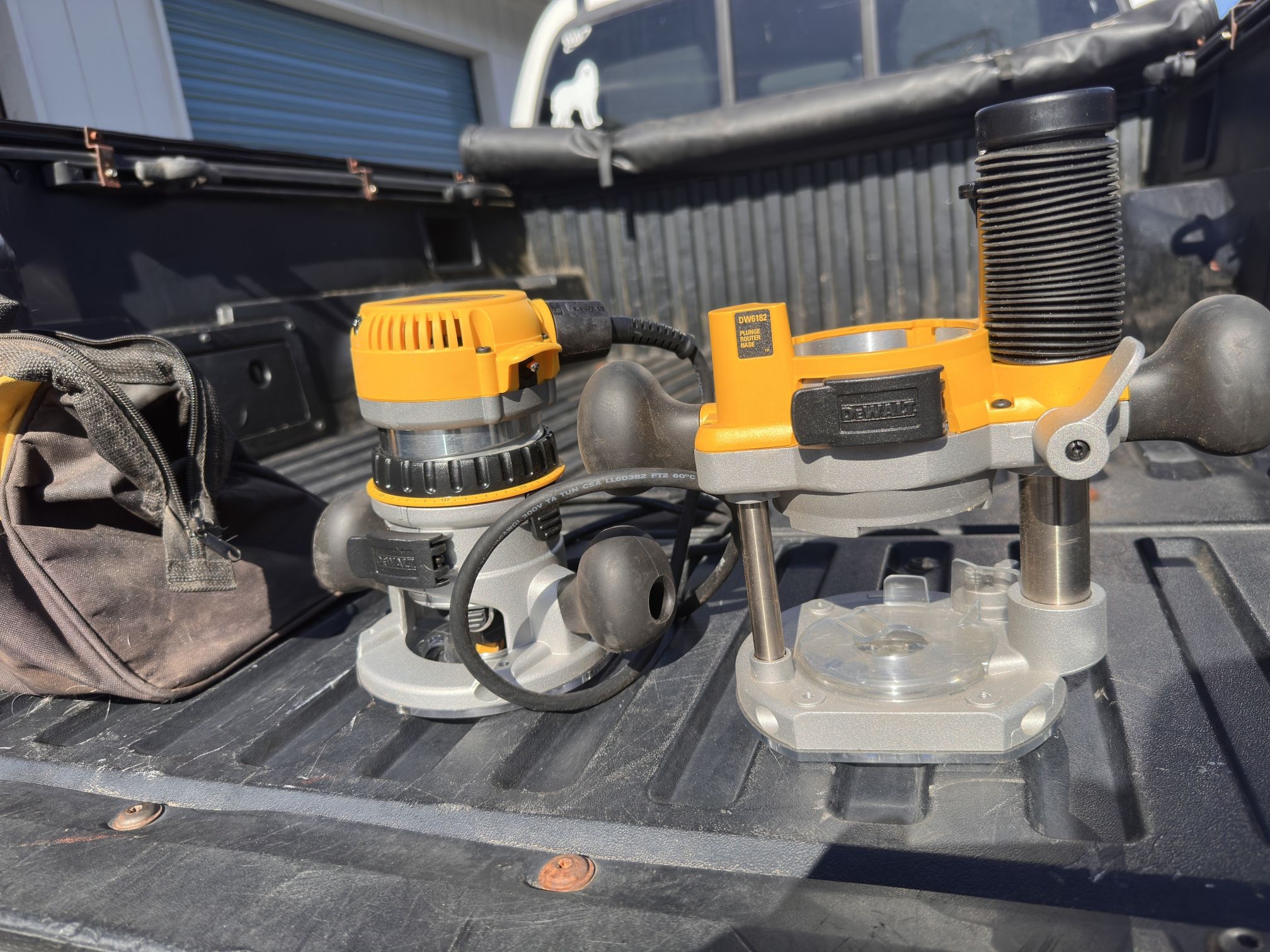 Dewalt 618 Router And DW6182 Plunge Base
