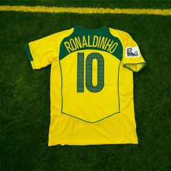 Ronaldinho Gaucho #10 Brazil 2005 Retro Soccer Jersey Home Yellow Regular Men