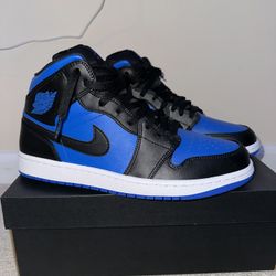 Air Jordan 1 Retro Mid Black Royal Blue Size 10.5 New with Box