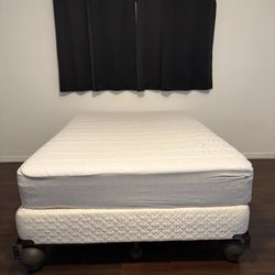 Queen Size Bed W Mattress, Boxspring And Frame