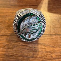 Super Bow Ring. (no Wings) Size 9