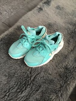 Nike Huaraches size 13.5