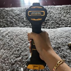 Set Of DeWalt Drills (1 ATOMIC Impact And 1 Regular Drill) W/ Bag + 1 4 Amp Battery And 1 Fast Charger Located In Chino