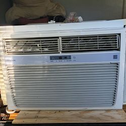 Frigidaire Air Conditioner 230 Volts White