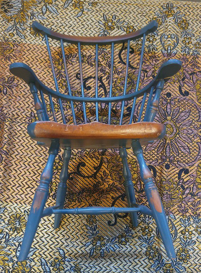 Antiqued Wooden Doll Chair - Vintage Style Windsor Spindle Fan Back Bear/doll Chair