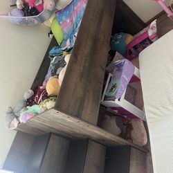 Elevated Twin Bed With Mattress 