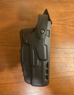 Safariland 7360-83 Level III Duty Holster for Glock 17/22 – Right Hand