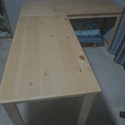 Tables/Desks 