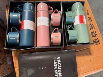 1-Piece Water Bottle Set with 2 Extra Cups,500ml Stainless Steel