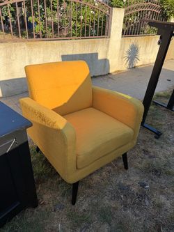 Free Yellow Chair