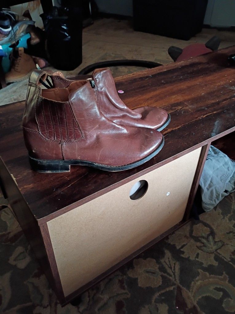 Woman's Boots