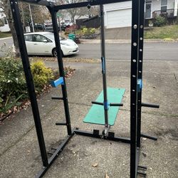 Power rack with accessories