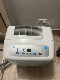 GE Dehumidifier - Excellent Condition (Works Perfectly)