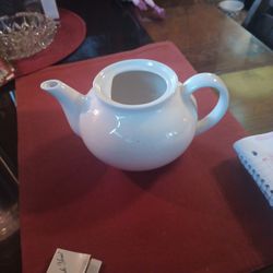 HIC Japan white Ceramic Teapot 