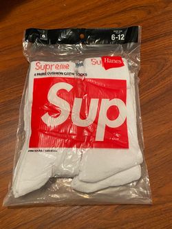 Supreme x Hanes White Crew Socks 4-Pack