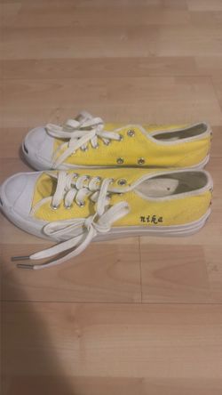 Size 5.5 jack percels yellow chucks 💛