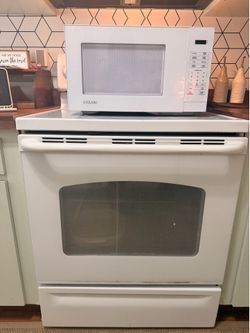 Microwave and Stove Bundle