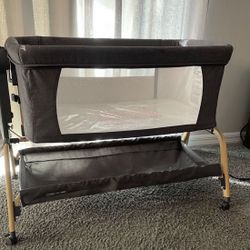 Baby Bassinet, NEW