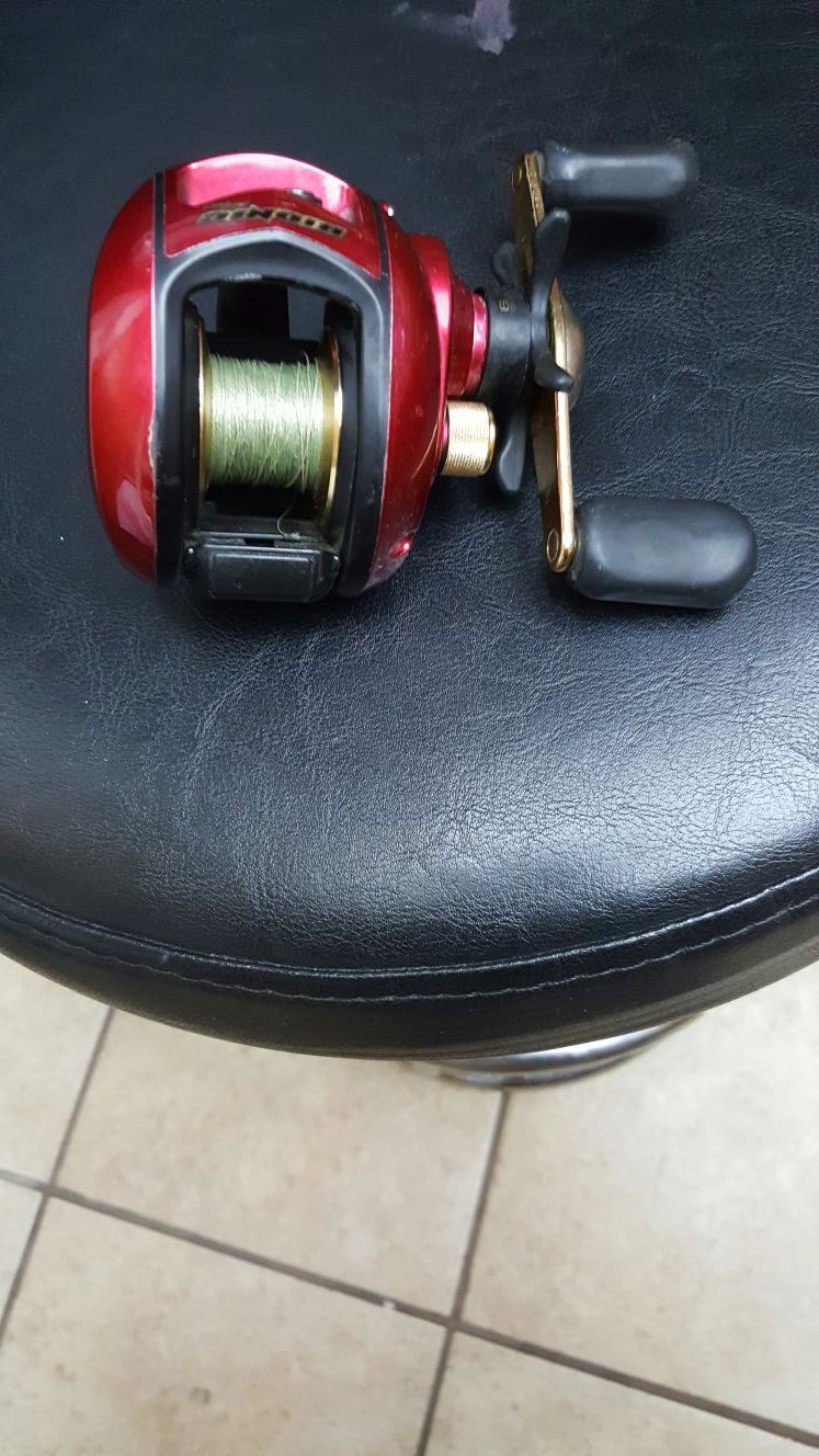 BASS PRO BIONIC PLUS BNP10HLB Baitcast Reel (LEFTY) for Sale in Highland,  CA - OfferUp