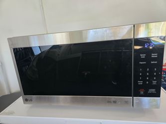 LG Countertop Microwave 2.0 cu. ft.
