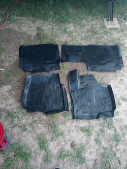 2020 Ford Expedition Floor Liner

