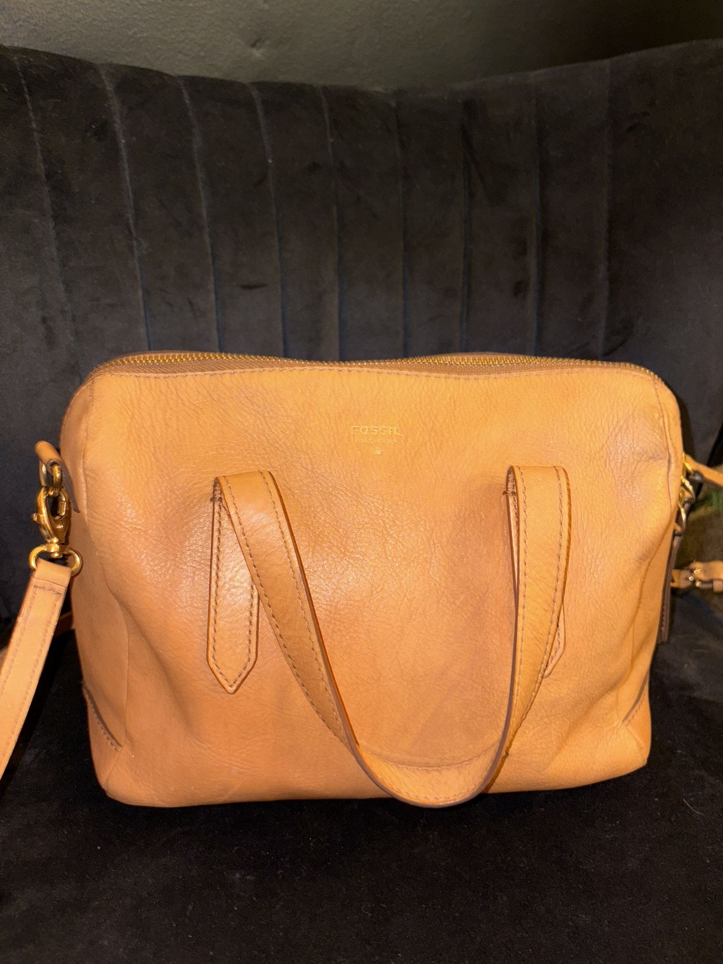 The Fossil Medium Brown Leather cross body