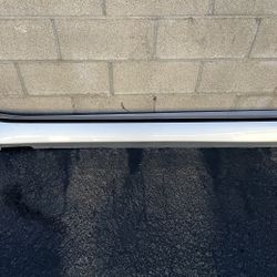 2017-2020 CHEVROLET IMPALA RIGHT PASSENGER SIDE SKIRT ROCKER MOLDING OEM