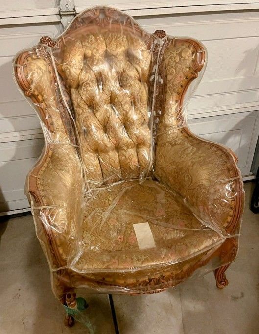 Vintage Tufted Wingback Antique Chair
