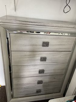 5 Drawer Grey Dresser