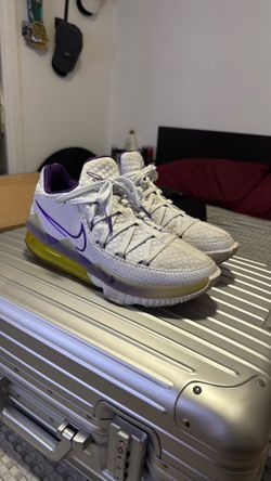 Nike LeBron 17 Low Lakers Men’s 8.5