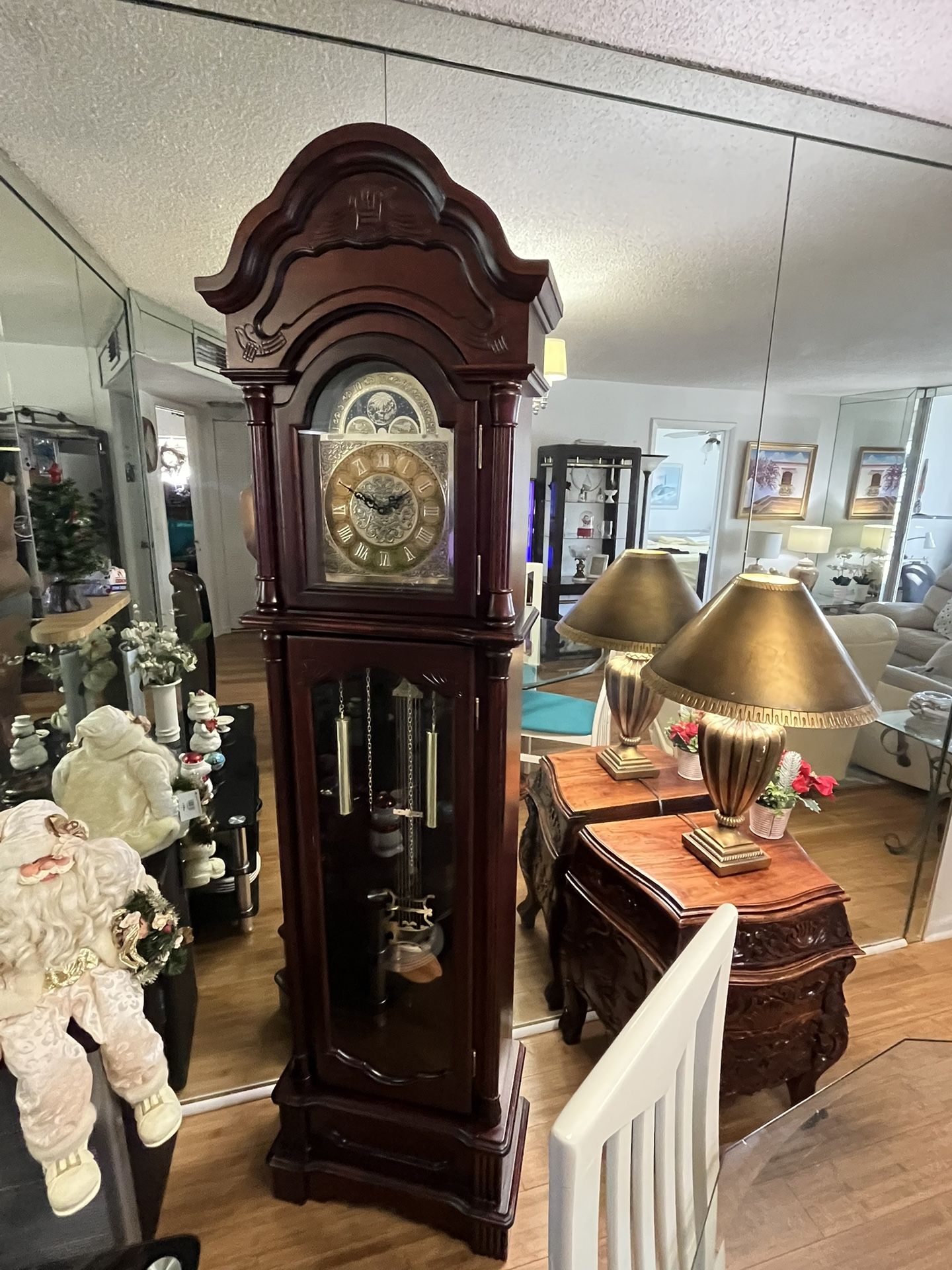 Reloj Estilo Antiguo, Base En Madera (nítido)