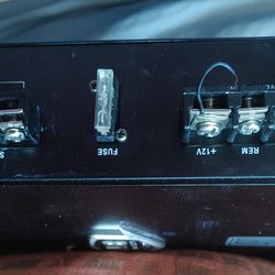 🍀🍀🟥FOR   SALE   AMPLIFIER  CAR  AUDIO🍀🍀 (  NEGOTIABLE )🍀🍀