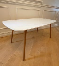 Modern White Coffee Table