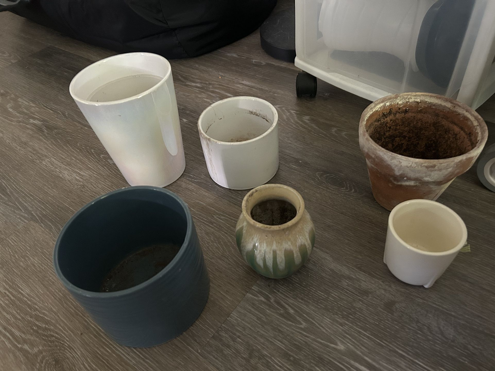 Assortment Little Pots