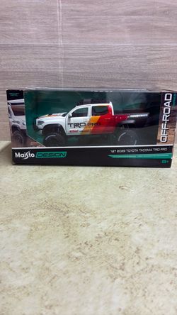 Maisto 1:27 2023 Toyota Tacoma TRD Pro Die-Cast