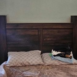 Queen Size Bedroom Set