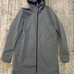 Nike Gray Raincoat with Weather-Resistant Fabric size. LargeTall