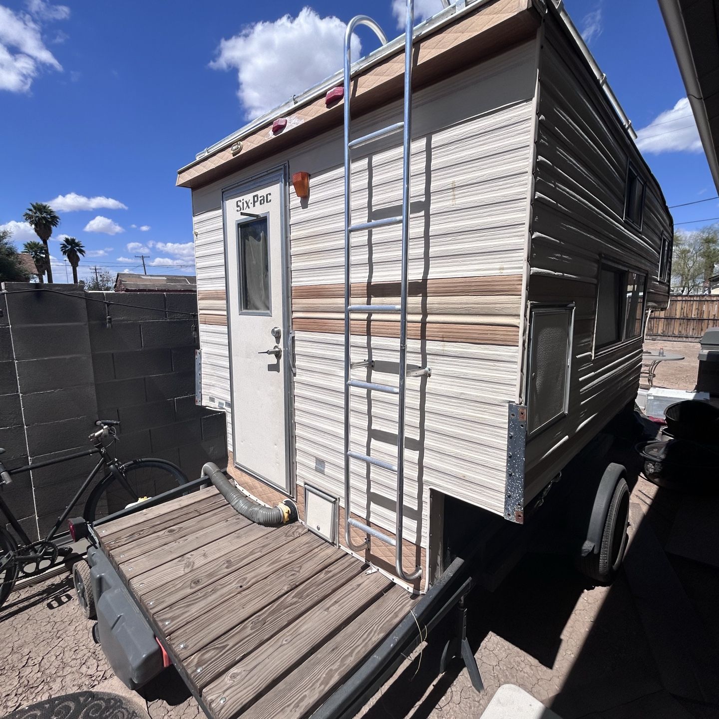 6pac Camper w/ extras for Sale in Phoenix, AZ - OfferUp