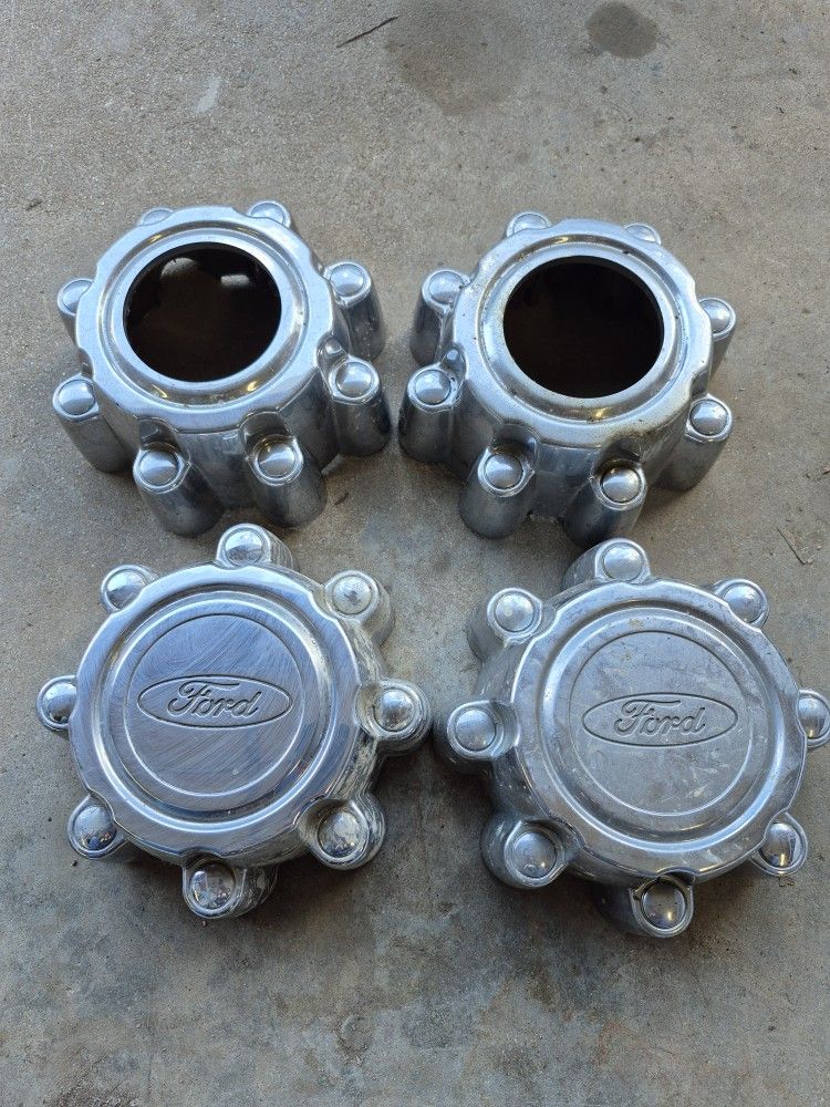 Ford F250 Wheel Center Caps